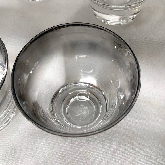 Set of 8 vintage Queens Lusterware Silver Fade 4oz Glasses - Picture 4 of 8